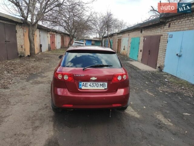Красный Шевроле Лачетти, объемом двигателя 1.8 л и пробегом 105 тыс. км за 4900 $, фото 1 на Automoto.ua