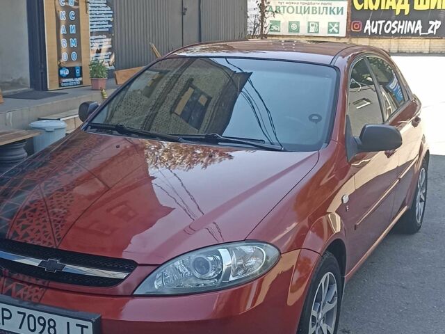 Красный Шевроле Лачетти, объемом двигателя 1.6 л и пробегом 360 тыс. км за 4200 $, фото 1 на Automoto.ua