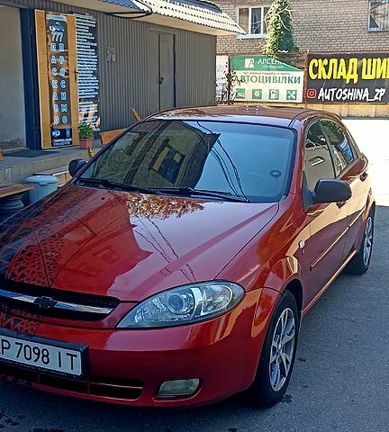 Червоний Шевроле Лачетті, об'ємом двигуна 1.6 л та пробігом 360 тис. км за 4800 $, фото 1 на Automoto.ua