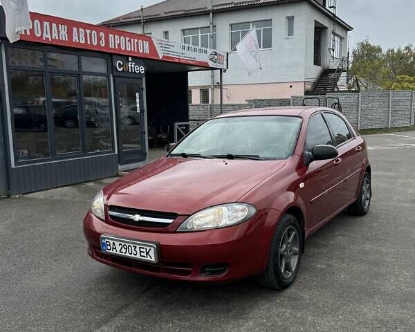 Красный Шевроле Лачетти, объемом двигателя 1.4 л и пробегом 160 тыс. км за 4450 $, фото 1 на Automoto.ua