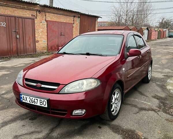 Красный Шевроле Лачетти, объемом двигателя 1.6 л и пробегом 220 тыс. км за 2900 $, фото 1 на Automoto.ua