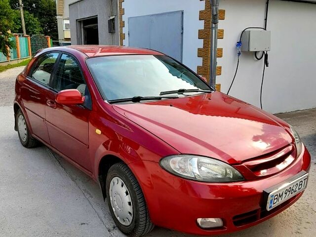 Красный Шевроле Лачетти, объемом двигателя 1.6 л и пробегом 236 тыс. км за 2900 $, фото 1 на Automoto.ua