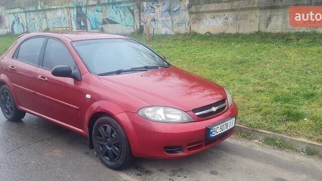 Красный Шевроле Лачетти, объемом двигателя 1.4 л и пробегом 259 тыс. км за 3500 $, фото 1 на Automoto.ua