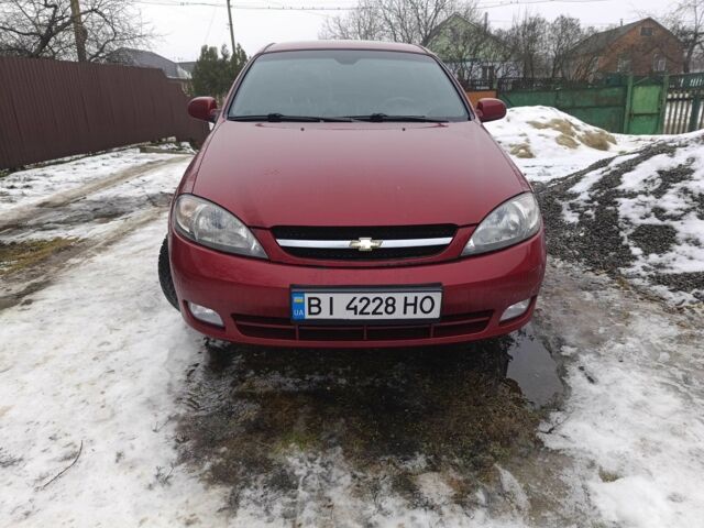 Красный Шевроле Лачетти, объемом двигателя 1.8 л и пробегом 165 тыс. км за 5300 $, фото 1 на Automoto.ua