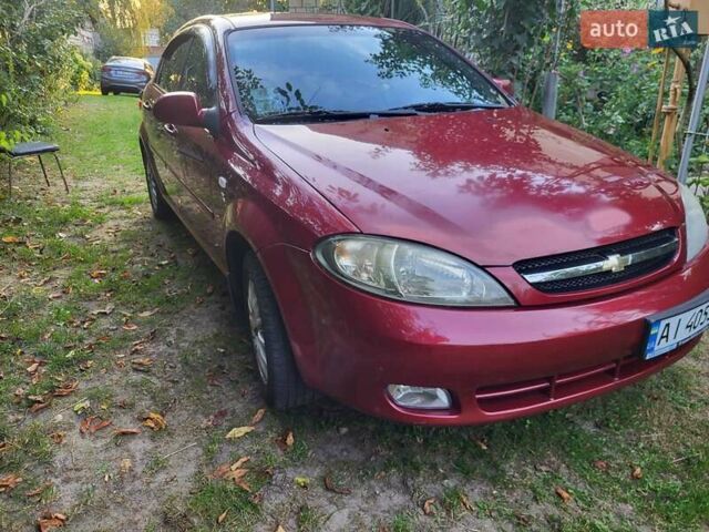 Красный Шевроле Лачетти, объемом двигателя 1.8 л и пробегом 110 тыс. км за 4600 $, фото 1 на Automoto.ua