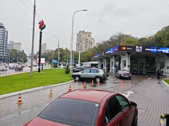 Красный Шевроле Лачетти, объемом двигателя 1.8 л и пробегом 287 тыс. км за 3300 $, фото 1 на Automoto.ua