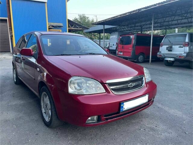 Красный Шевроле Лачетти, объемом двигателя 2.5 л и пробегом 270 тыс. км за 2450 $, фото 1 на Automoto.ua