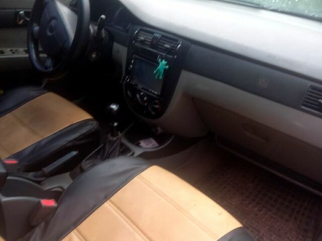 Шевроле Лачетти, объемом двигателя 1.8 л и пробегом 275 тыс. км за 2700 $, фото 1 на Automoto.ua