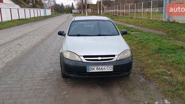 Сірий Шевроле Лачетті, об'ємом двигуна 1.4 л та пробігом 223 тис. км за 3700 $, фото 1 на Automoto.ua
