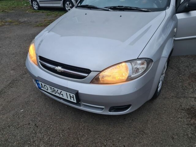 Сірий Шевроле Лачетті, об'ємом двигуна 1.6 л та пробігом 290 тис. км за 3300 $, фото 1 на Automoto.ua