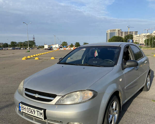 Сірий Шевроле Лачетті, об'ємом двигуна 1.6 л та пробігом 285 тис. км за 3650 $, фото 1 на Automoto.ua