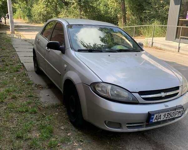 Серый Шевроле Лачетти, объемом двигателя 1.6 л и пробегом 270 тыс. км за 2500 $, фото 1 на Automoto.ua