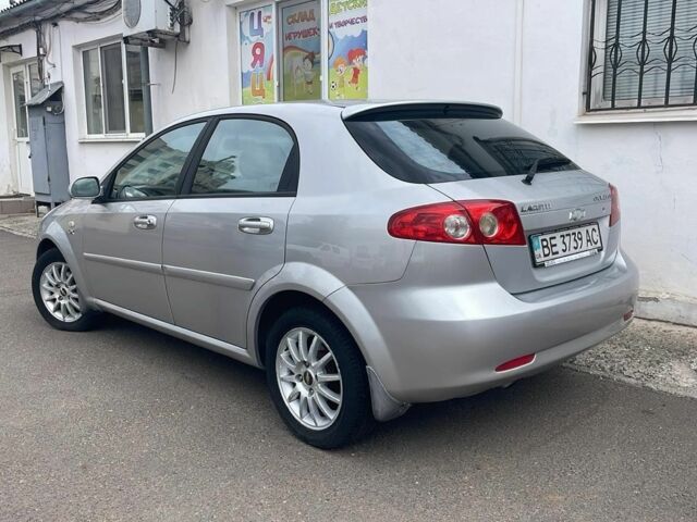 Серый Шевроле Лачетти, объемом двигателя 1.8 л и пробегом 132 тыс. км за 4900 $, фото 1 на Automoto.ua