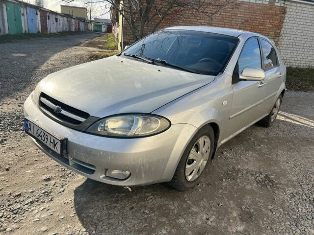Серый Шевроле Лачетти, объемом двигателя 1.8 л и пробегом 305 тыс. км за 2700 $, фото 1 на Automoto.ua