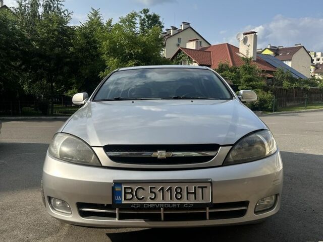 Сірий Шевроле Лачетті, об'ємом двигуна 1.8 л та пробігом 177 тис. км за 3900 $, фото 1 на Automoto.ua