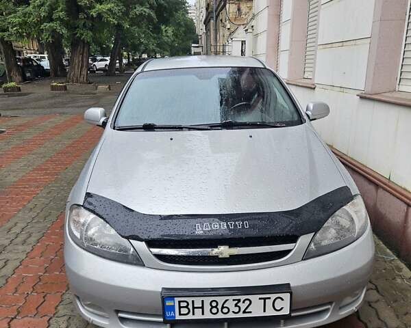 Серый Шевроле Лачетти, объемом двигателя 1.8 л и пробегом 176 тыс. км за 4500 $, фото 1 на Automoto.ua