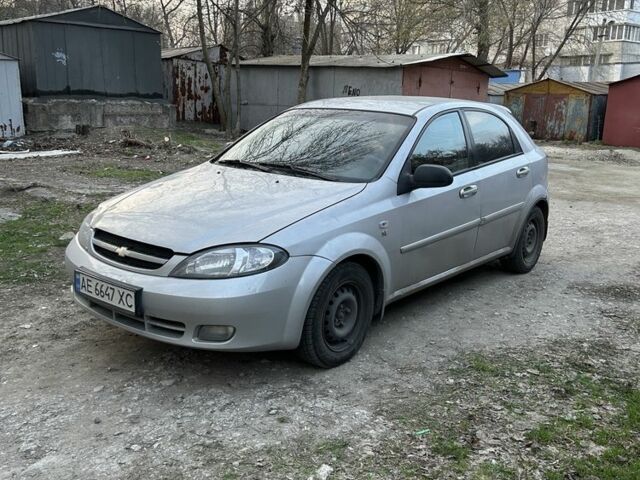 Серый Шевроле Лачетти, объемом двигателя 1.6 л и пробегом 281 тыс. км за 2650 $, фото 1 на Automoto.ua