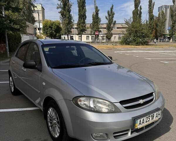 Сірий Шевроле Лачетті, об'ємом двигуна 1.6 л та пробігом 143 тис. км за 5000 $, фото 1 на Automoto.ua