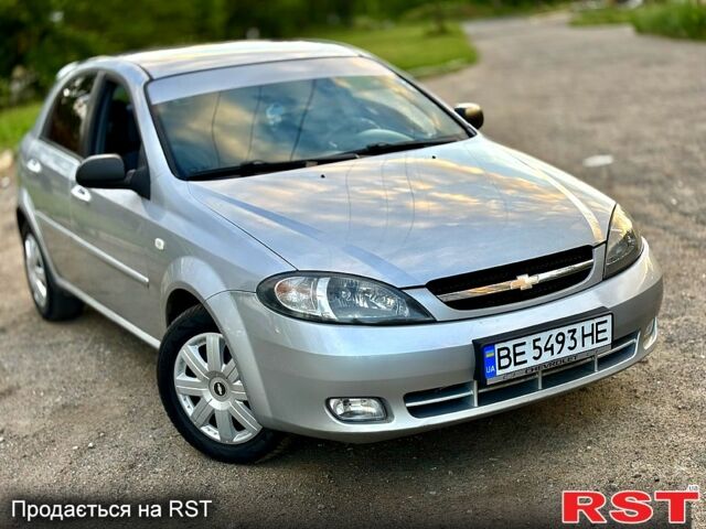 Серый Шевроле Лачетти, объемом двигателя 1.6 л и пробегом 214 тыс. км за 4499 $, фото 1 на Automoto.ua