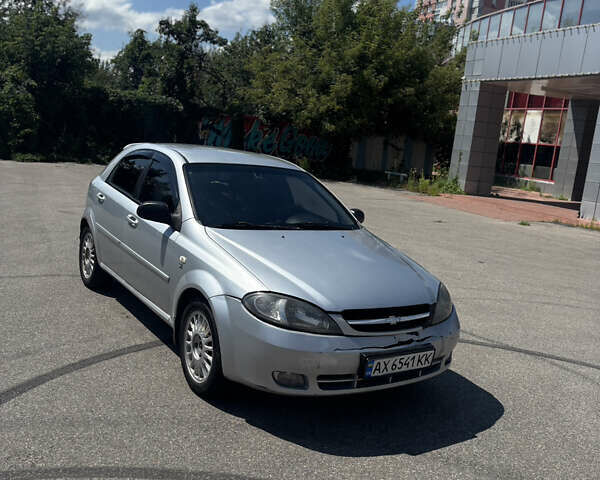 Серый Шевроле Лачетти, объемом двигателя 1.6 л и пробегом 352 тыс. км за 4300 $, фото 1 на Automoto.ua