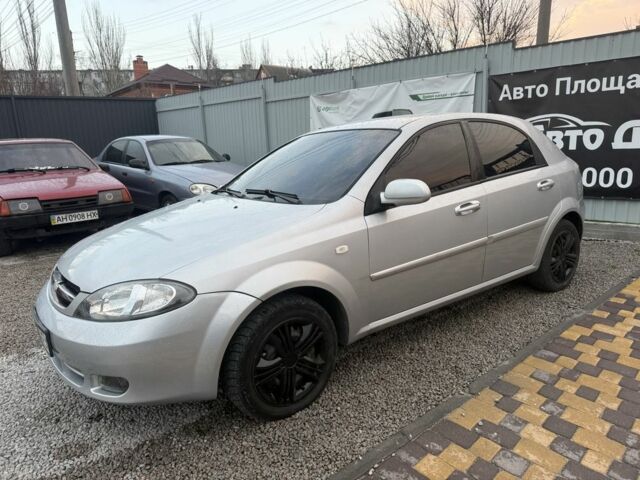 Серый Шевроле Лачетти, объемом двигателя 1.6 л и пробегом 150 тыс. км за 3500 $, фото 1 на Automoto.ua