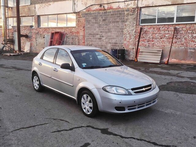 Серый Шевроле Лачетти, объемом двигателя 0 л и пробегом 197 тыс. км за 1400 $, фото 1 на Automoto.ua