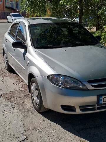 Серый Шевроле Лачетти, объемом двигателя 1.6 л и пробегом 200 тыс. км за 3700 $, фото 1 на Automoto.ua