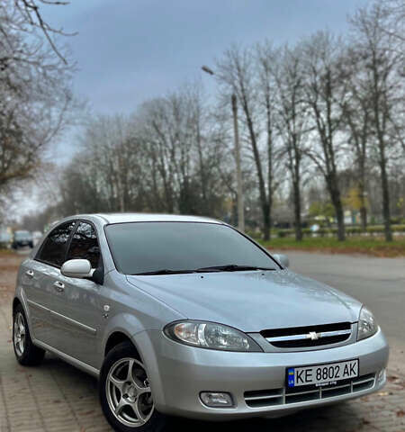 Сірий Шевроле Лачетті, об'ємом двигуна 1.6 л та пробігом 225 тис. км за 4700 $, фото 1 на Automoto.ua