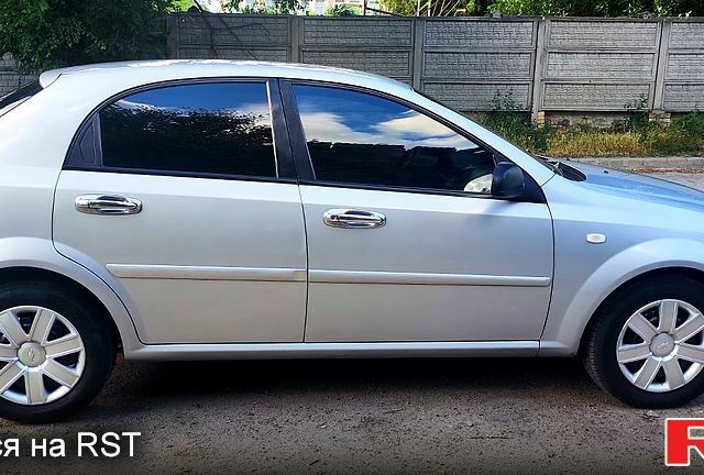Сірий Шевроле Лачетті, об'ємом двигуна 1.4 л та пробігом 210 тис. км за 3700 $, фото 1 на Automoto.ua
