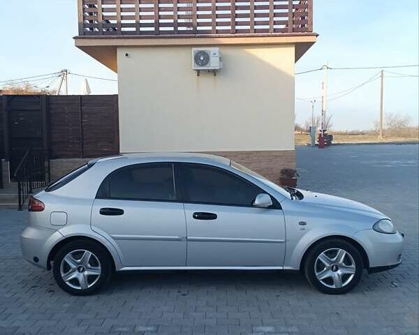 Сірий Шевроле Лачетті, об'ємом двигуна 1.4 л та пробігом 340 тис. км за 3700 $, фото 1 на Automoto.ua