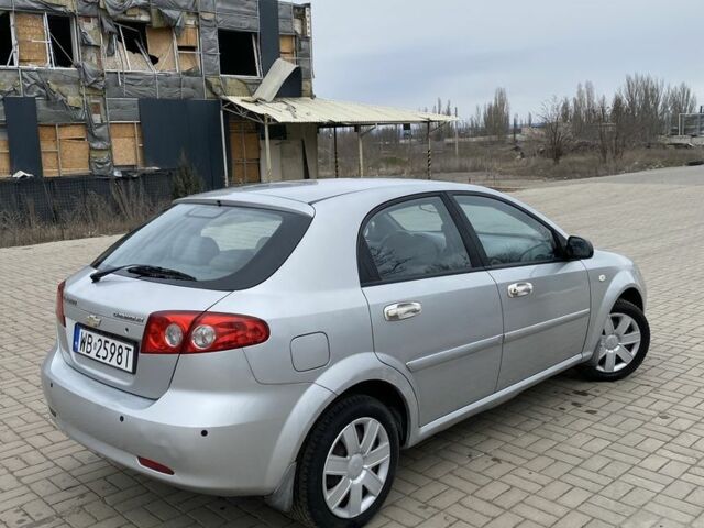 Серый Шевроле Лачетти, объемом двигателя 1.4 л и пробегом 190 тыс. км за 2200 $, фото 1 на Automoto.ua