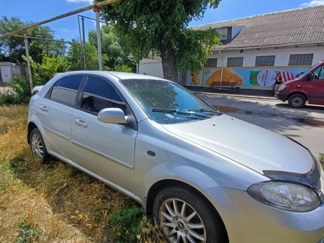 Сірий Шевроле Лачетті, об'ємом двигуна 1.8 л та пробігом 250 тис. км за 2900 $, фото 1 на Automoto.ua