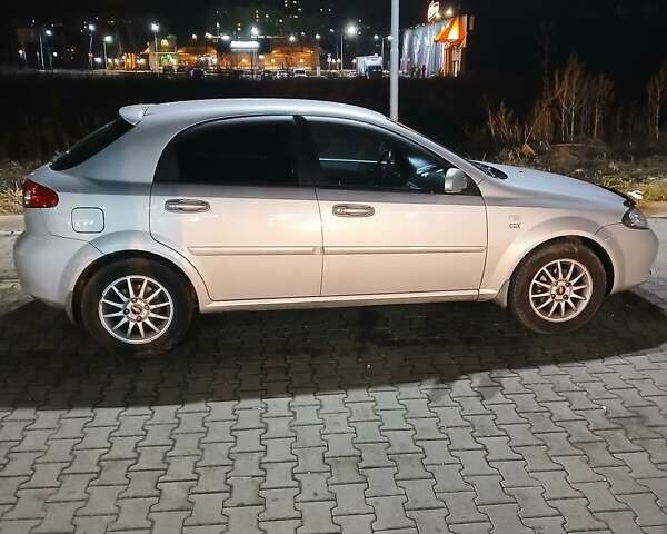 Серый Шевроле Лачетти, объемом двигателя 1.8 л и пробегом 185 тыс. км за 4500 $, фото 1 на Automoto.ua