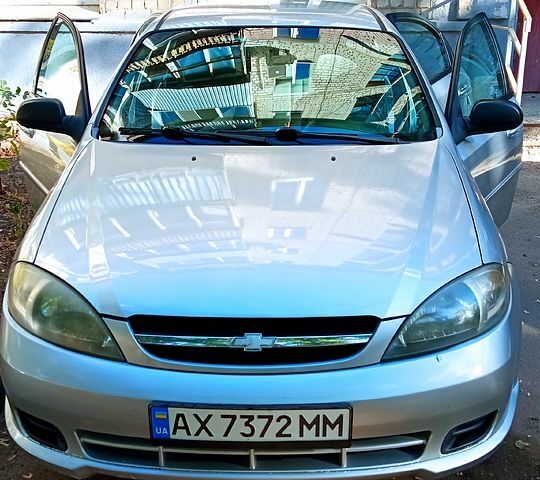 Серый Шевроле Лачетти, объемом двигателя 1.6 л и пробегом 293 тыс. км за 2700 $, фото 1 на Automoto.ua