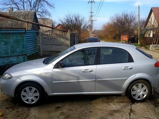 Сірий Шевроле Лачетті, об'ємом двигуна 1.4 л та пробігом 290 тис. км за 3800 $, фото 1 на Automoto.ua