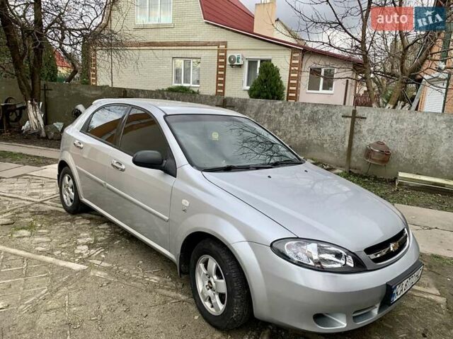 Сірий Шевроле Лачетті, об'ємом двигуна 1.6 л та пробігом 162 тис. км за 3500 $, фото 1 на Automoto.ua