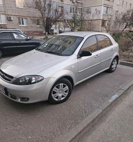 Серый Шевроле Лачетти, объемом двигателя 1.6 л и пробегом 187 тыс. км за 4500 $, фото 1 на Automoto.ua
