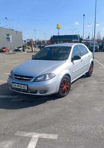 Серый Шевроле Лачетти, объемом двигателя 1.6 л и пробегом 400 тыс. км за 2500 $, фото 1 на Automoto.ua