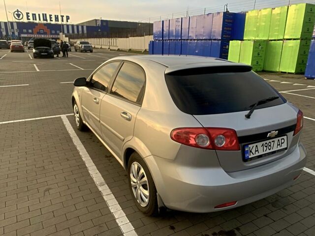 Серый Шевроле Лачетти, объемом двигателя 1.6 л и пробегом 150 тыс. км за 3800 $, фото 1 на Automoto.ua