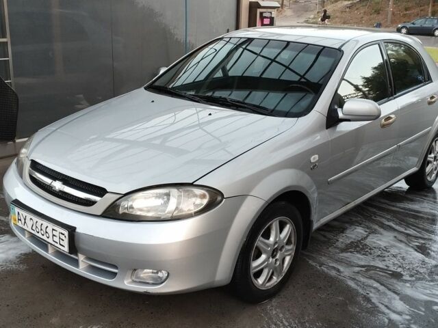 Серый Шевроле Лачетти, объемом двигателя 1.8 л и пробегом 229 тыс. км за 3952 $, фото 1 на Automoto.ua