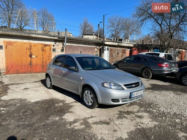 Сірий Шевроле Лачетті, об'ємом двигуна 1.6 л та пробігом 125 тис. км за 4950 $, фото 1 на Automoto.ua