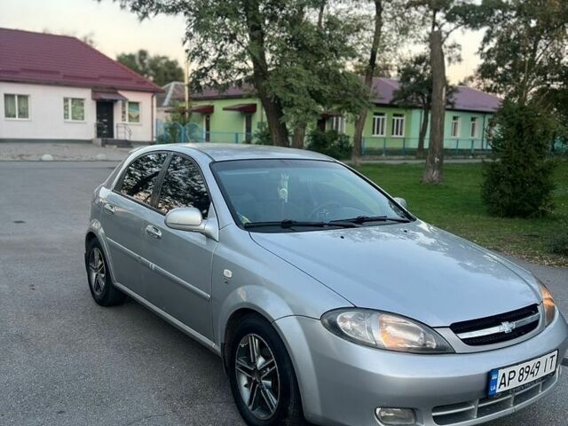Сірий Шевроле Лачетті, об'ємом двигуна 1.6 л та пробігом 200 тис. км за 2700 $, фото 1 на Automoto.ua