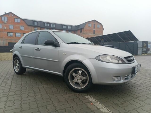 Серый Шевроле Лачетти, объемом двигателя 1.6 л и пробегом 267 тыс. км за 3350 $, фото 1 на Automoto.ua