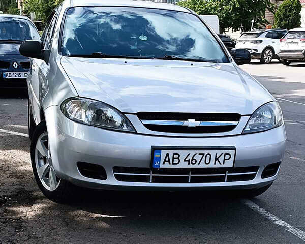 Серый Шевроле Лачетти, объемом двигателя 1.6 л и пробегом 280 тыс. км за 3200 $, фото 1 на Automoto.ua