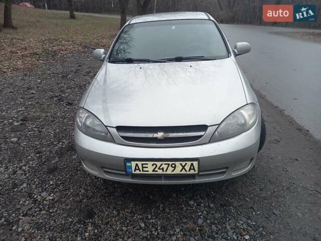 Серый Шевроле Лачетти, объемом двигателя 1.6 л и пробегом 194 тыс. км за 5000 $, фото 1 на Automoto.ua