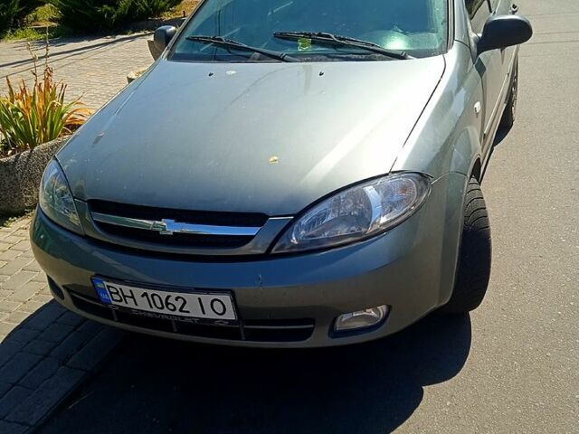 Серый Шевроле Лачетти, объемом двигателя 1.6 л и пробегом 221 тыс. км за 3500 $, фото 1 на Automoto.ua