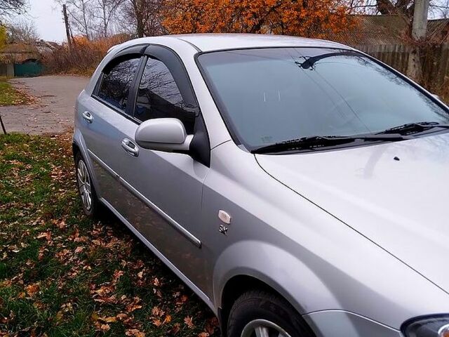 Сірий Шевроле Лачетті, об'ємом двигуна 1.6 л та пробігом 23800 тис. км за 5000 $, фото 1 на Automoto.ua