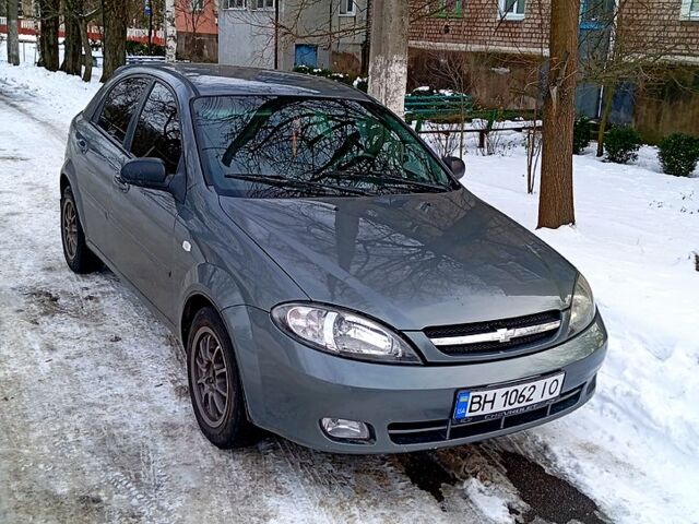 Серый Шевроле Лачетти, объемом двигателя 1.6 л и пробегом 20000 тыс. км за 4000 $, фото 1 на Automoto.ua