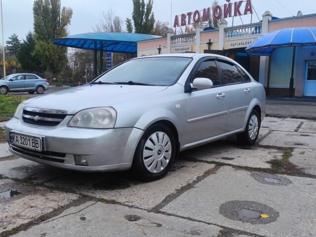 Серый Шевроле Лачетти, объемом двигателя 1 л и пробегом 400 тыс. км за 3600 $, фото 1 на Automoto.ua