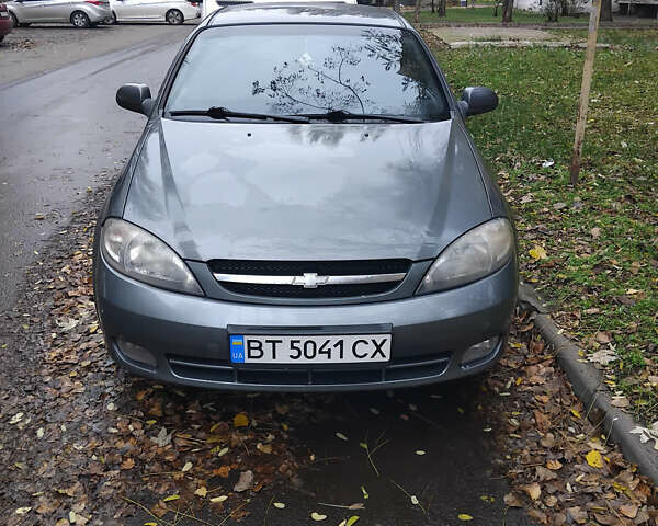 Серый Шевроле Лачетти, объемом двигателя 1.6 л и пробегом 211 тыс. км за 5000 $, фото 1 на Automoto.ua